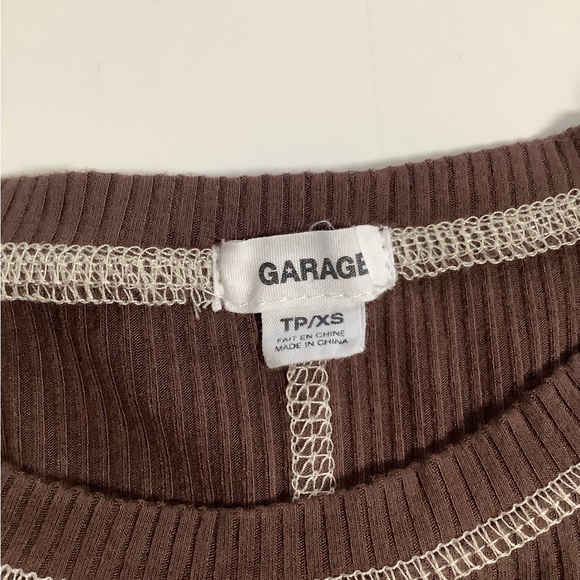 Garage exposed seam ribbed cropped t-shirt - Picture 7 of 9